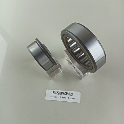 Los materiales utilizados para la fabricación de las máquinas de construcción deben estar equipados con una base de material de acero o acero inoxidable.